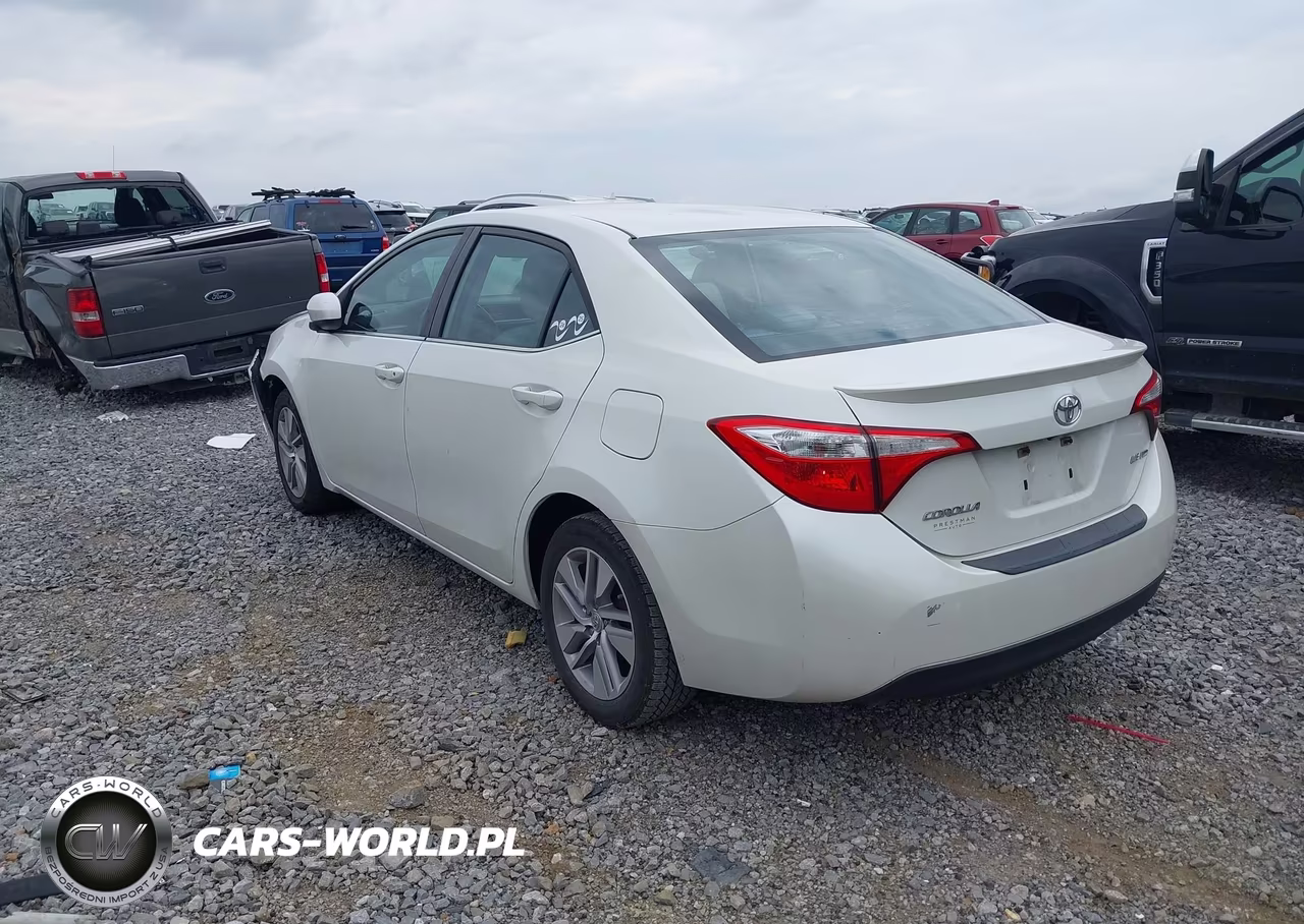 2016 Toyota Corolla Le Plus VIN:5YFBPRHE1GP470305 - 3