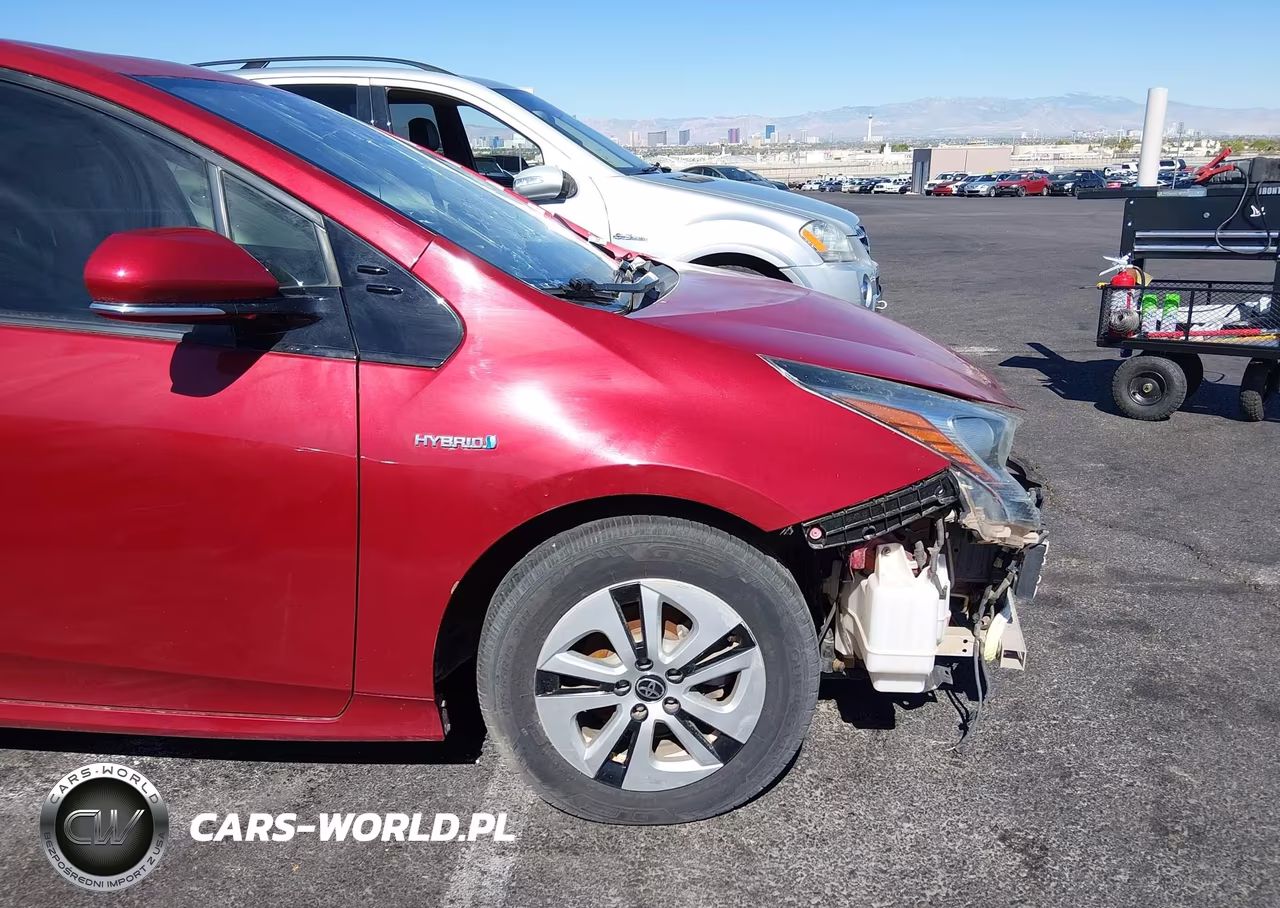 2018 Toyota Prius Four VIN:JTDKARFU8J3552107 - 20