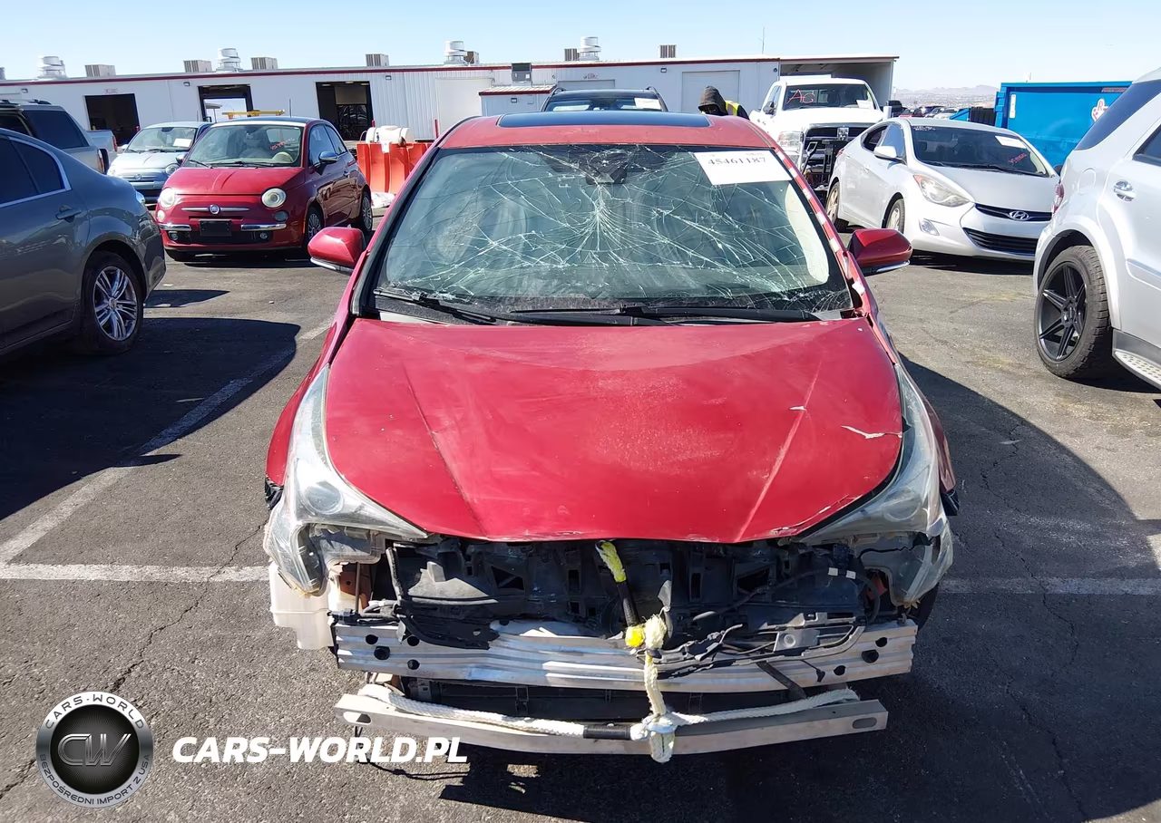 2018 Toyota Prius Four VIN:JTDKARFU8J3552107 - 6