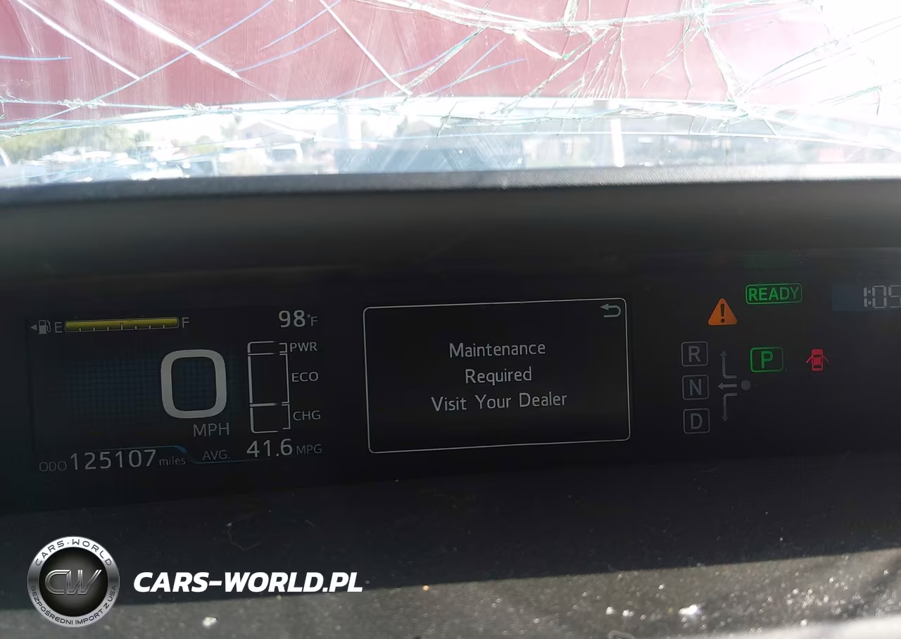 2018 Toyota Prius Four VIN:JTDKARFU8J3552107 - 7