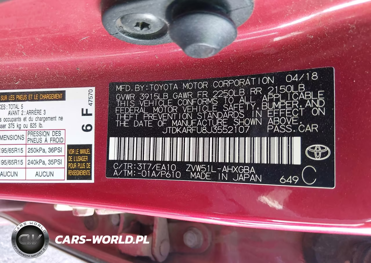 2018 Toyota Prius Four VIN:JTDKARFU8J3552107 - 9