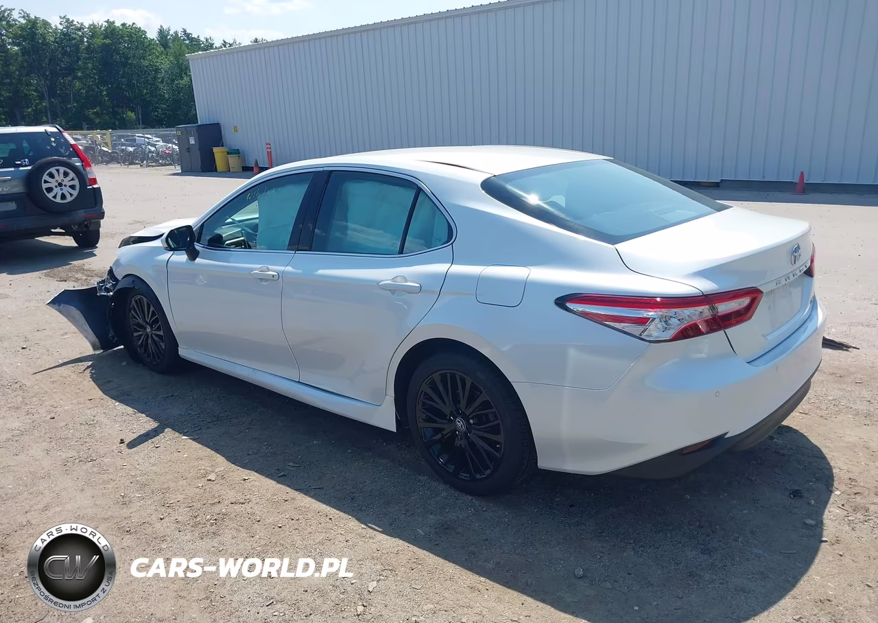 2018 Toyota Camry Xle VIN:4T1B11HK9JU010341 - 3