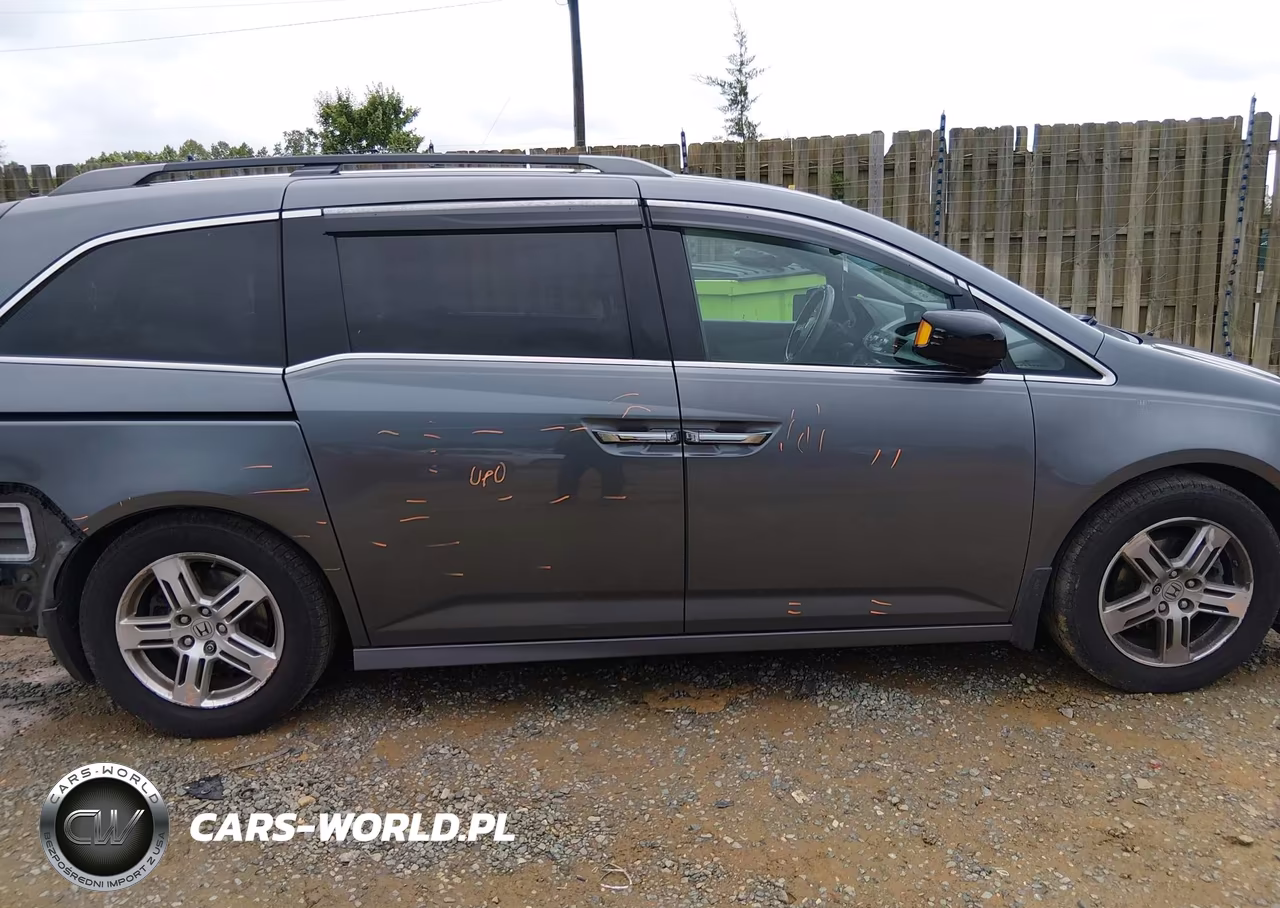 2013 Honda Odyssey Touring-Touring Elite VIN:5FNRL5H96DB006956 - 14