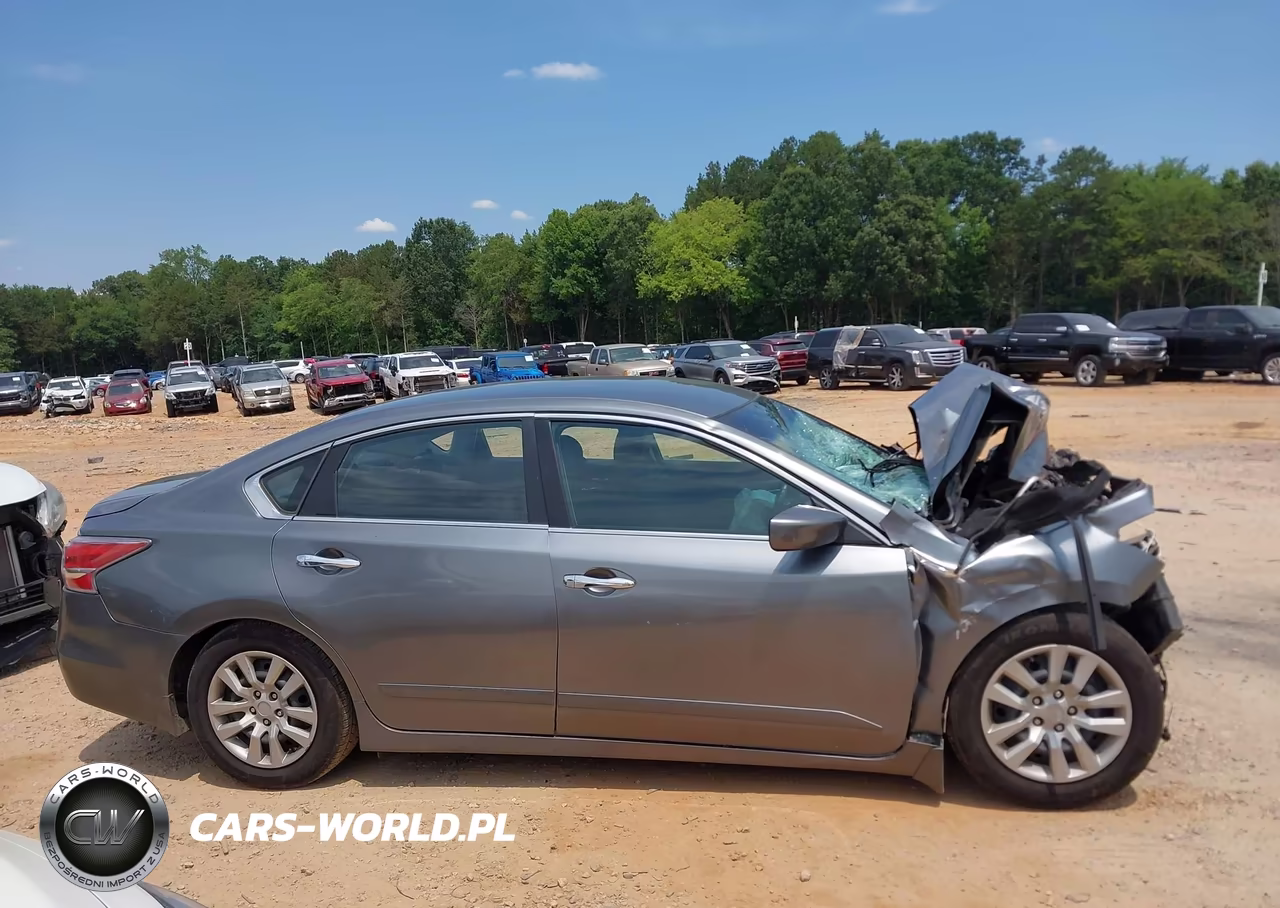 2015 Nissan Altima 2.5 S VIN:1N4AL3AP6FC574768 - 13