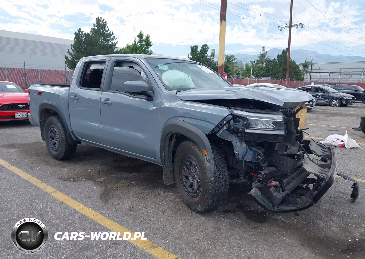 2025 Nissan Frontier Pro-4X 4X4 – zdjęcie 1 z 16