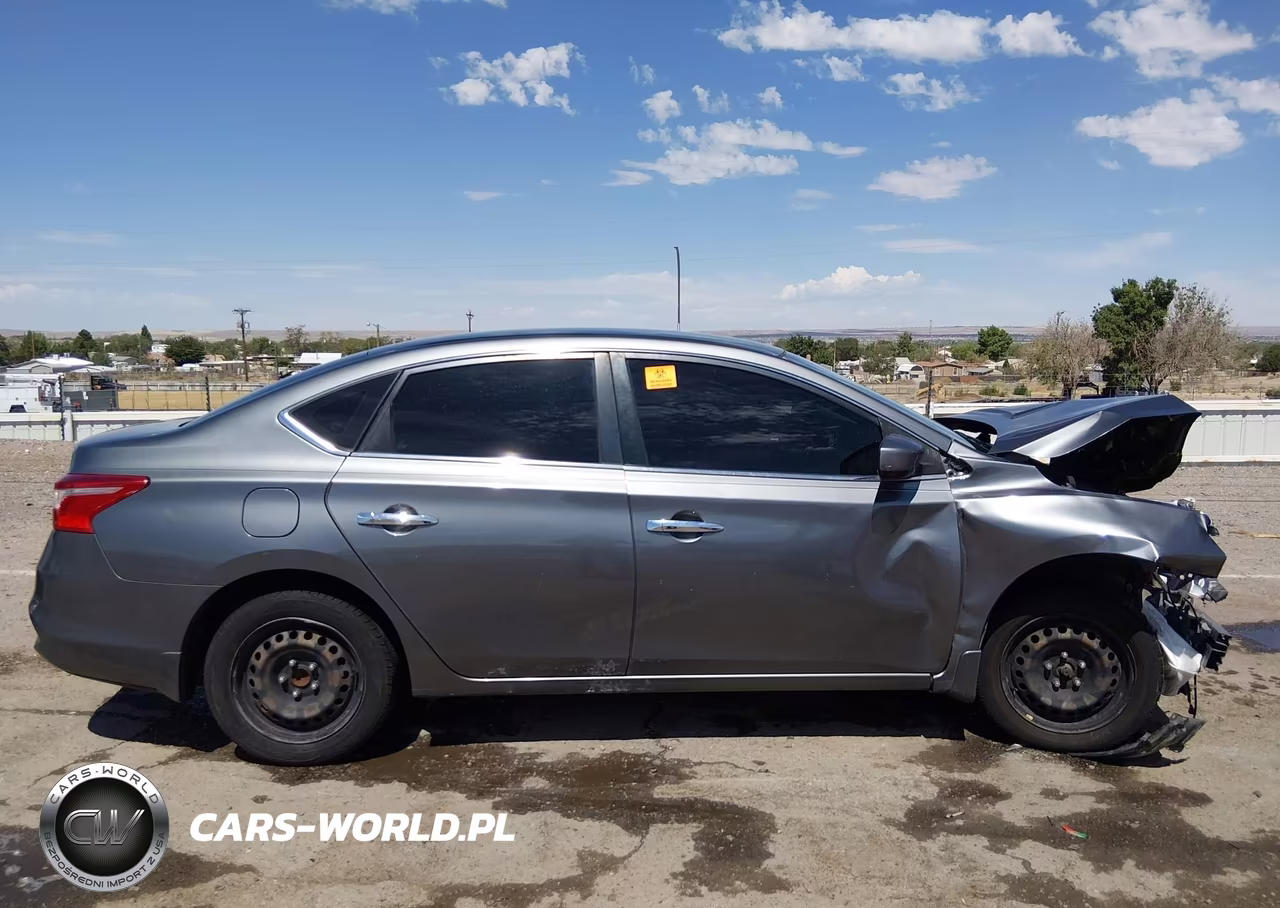 2018 Nissan Sentra S VIN:3N1AB7AP4JY340037 - 13