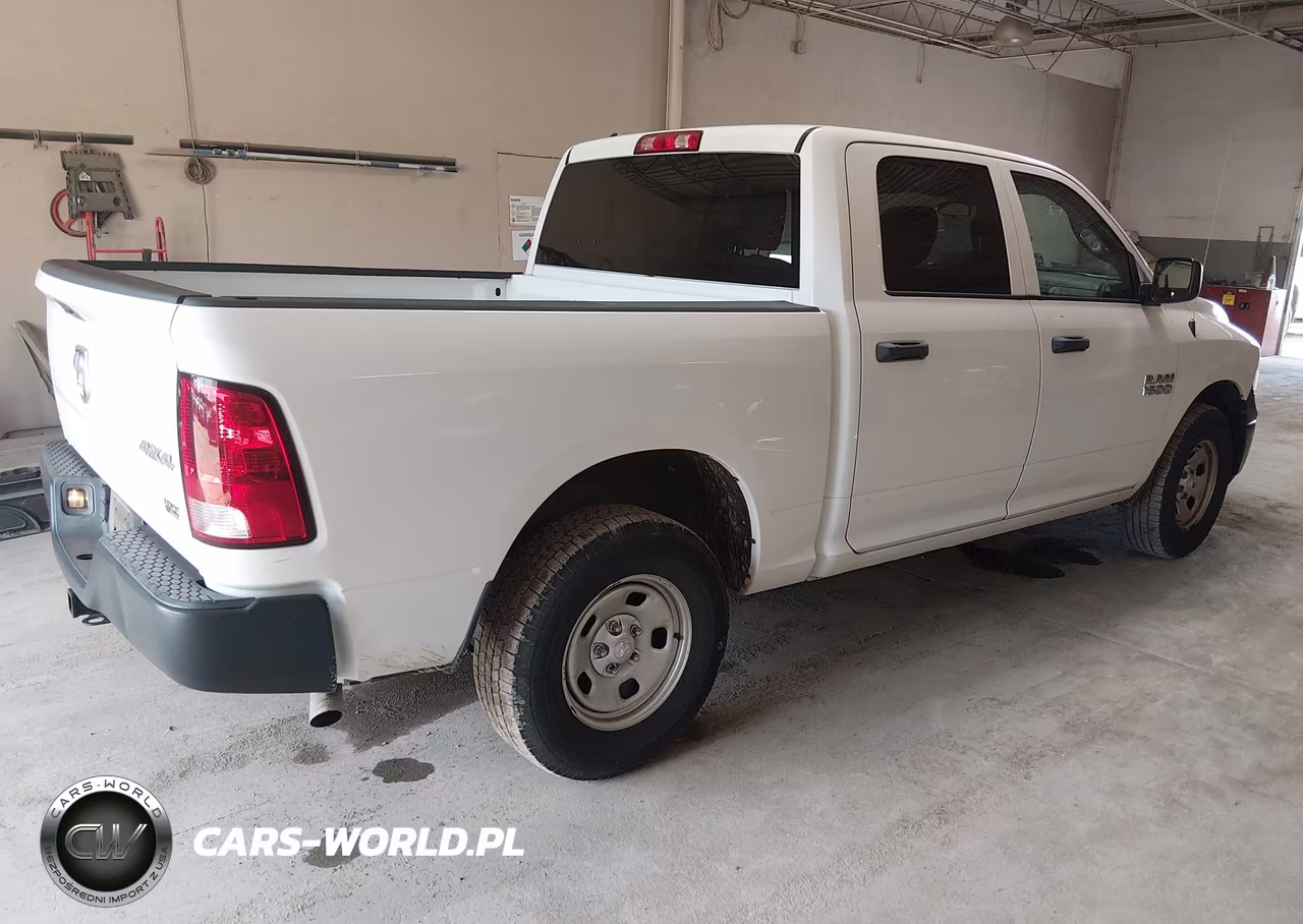2018 Ram 1500 Tradesman 4X4 5'7 Box VIN:1C6RR7KG7JS106149 - 4
