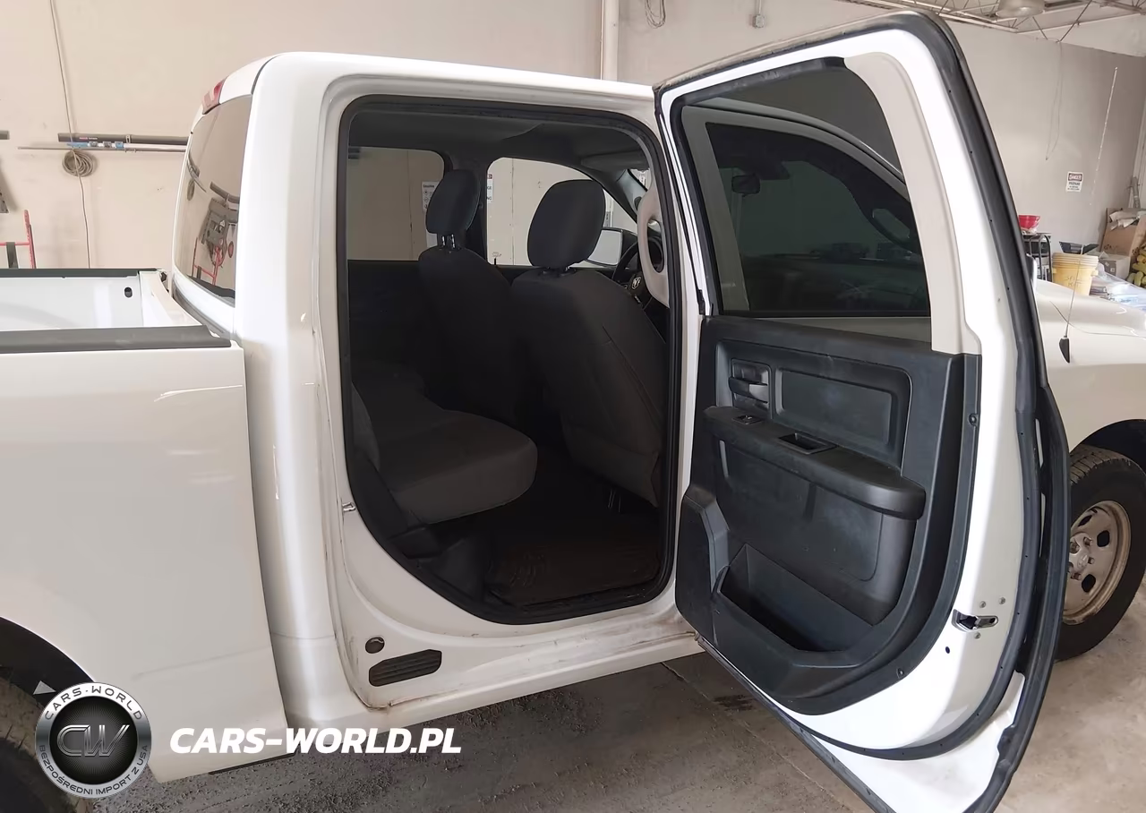 2018 Ram 1500 Tradesman 4X4 5'7 Box VIN:1C6RR7KG7JS106149 - 8