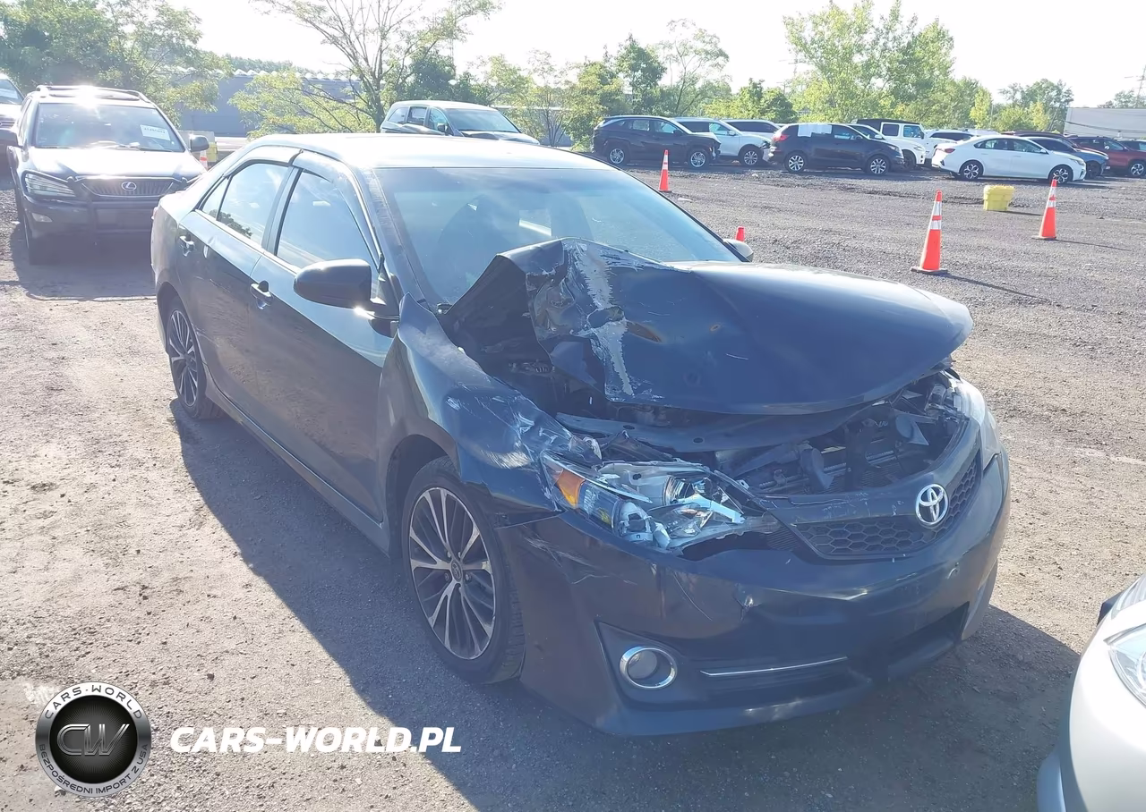 2014 Toyota Camry Se Sport VIN:4T1BF1FK5EU463804 - 6