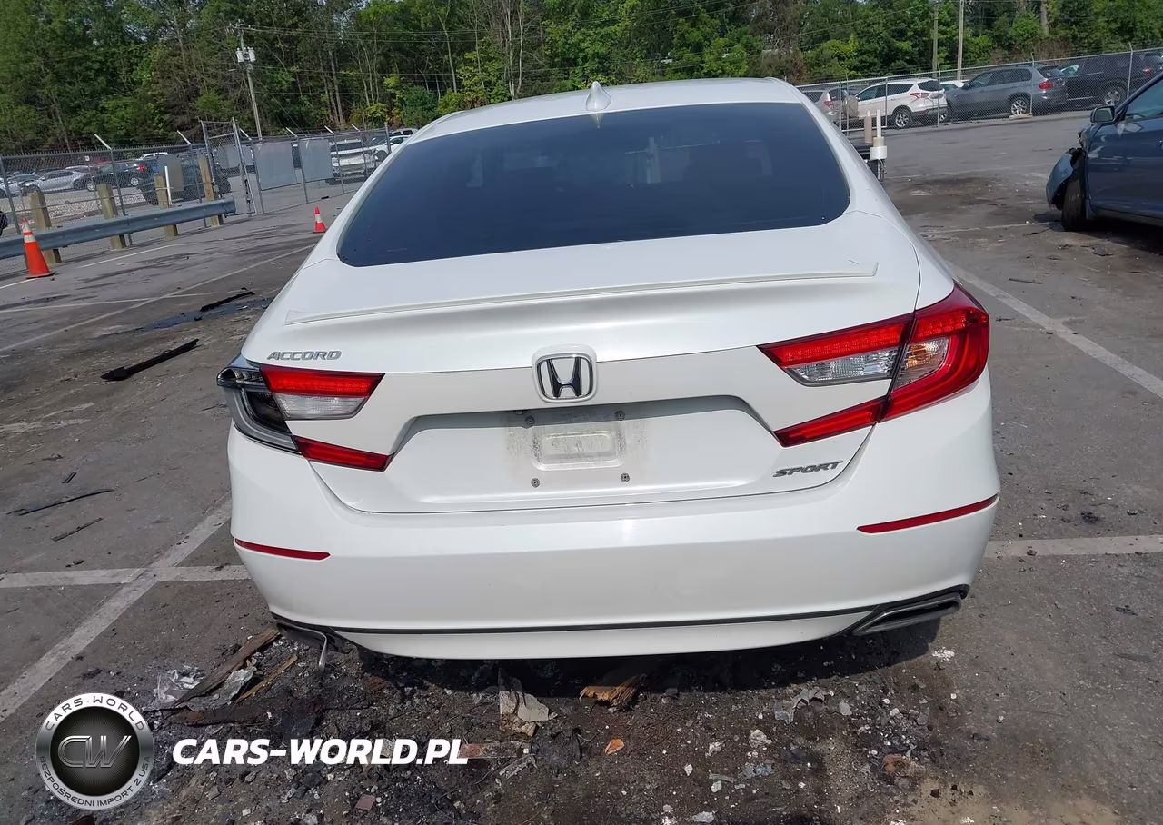 2018 Honda Accord Sport VIN:1HGCV1F31JA101261 - 17