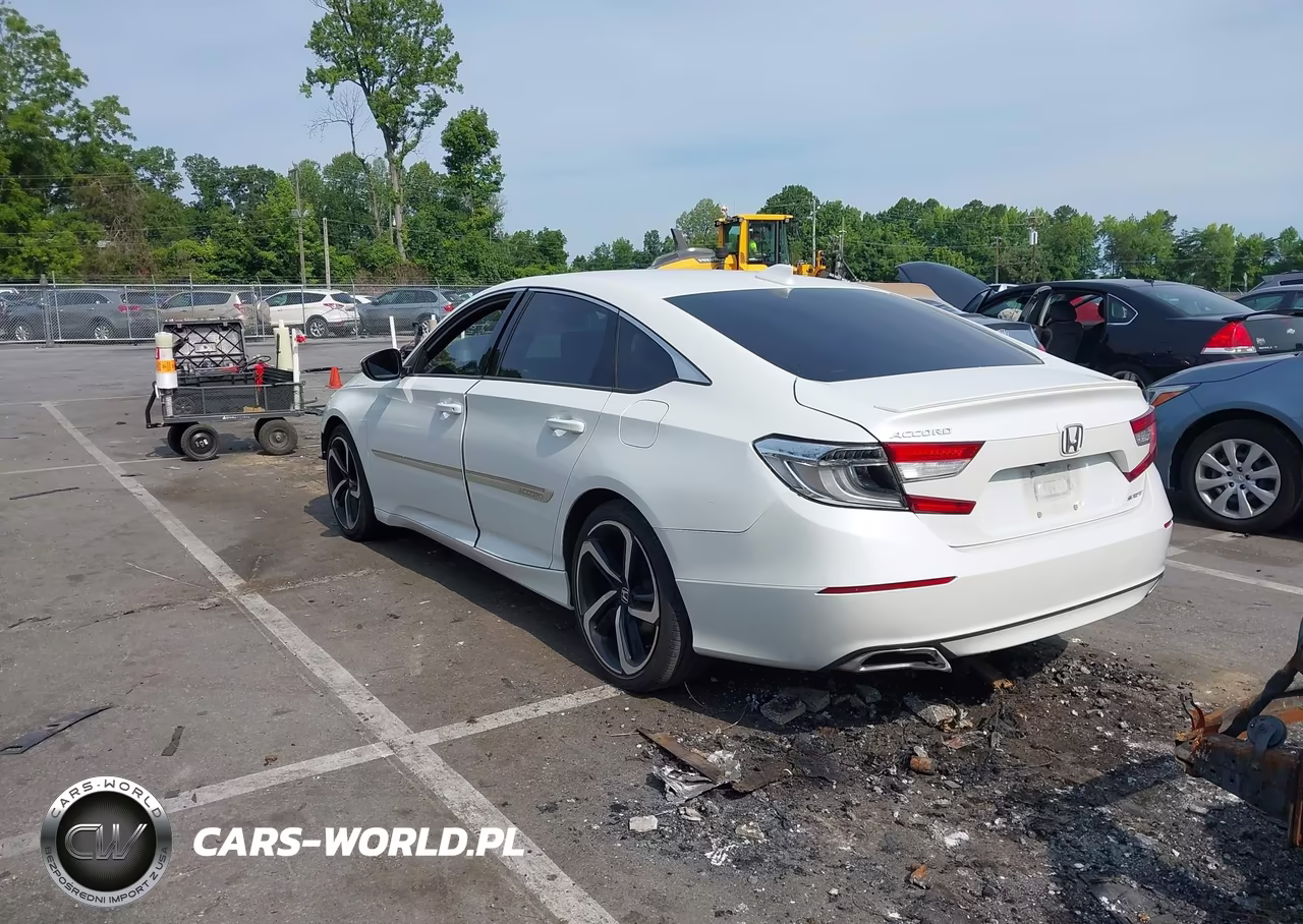2018 Honda Accord Sport VIN:1HGCV1F31JA101261 - 3