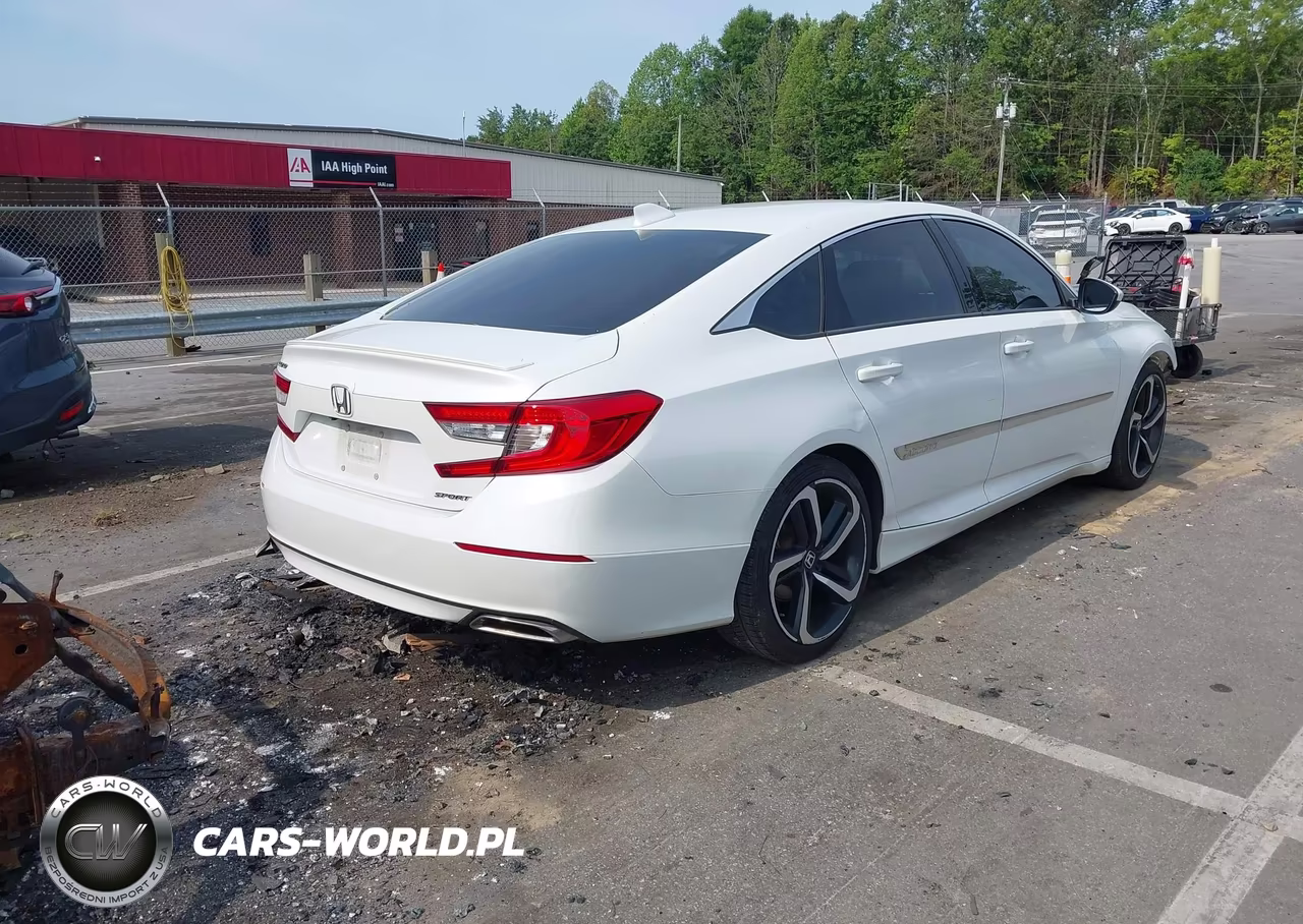 2018 Honda Accord Sport VIN:1HGCV1F31JA101261 - 4