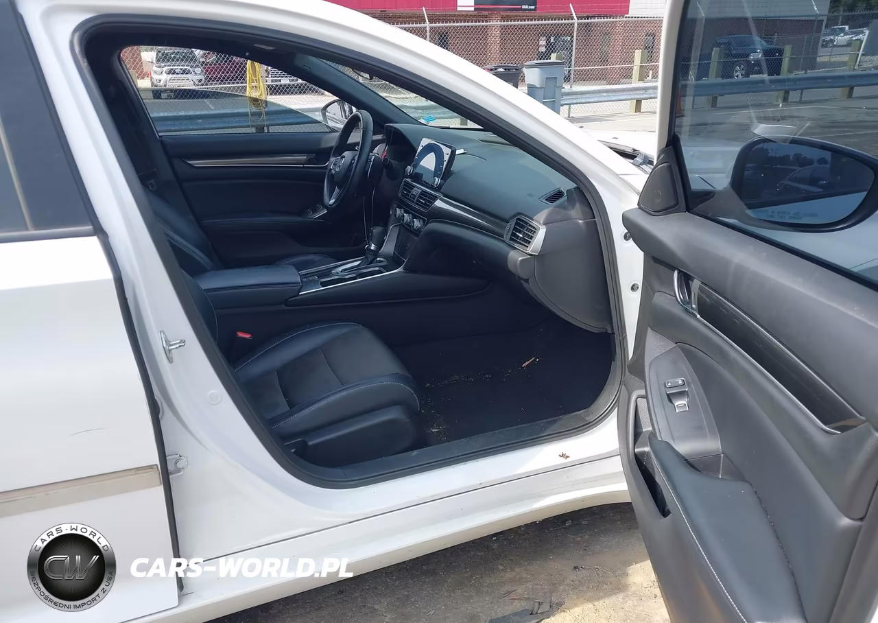 2018 Honda Accord Sport VIN:1HGCV1F31JA101261 - 5