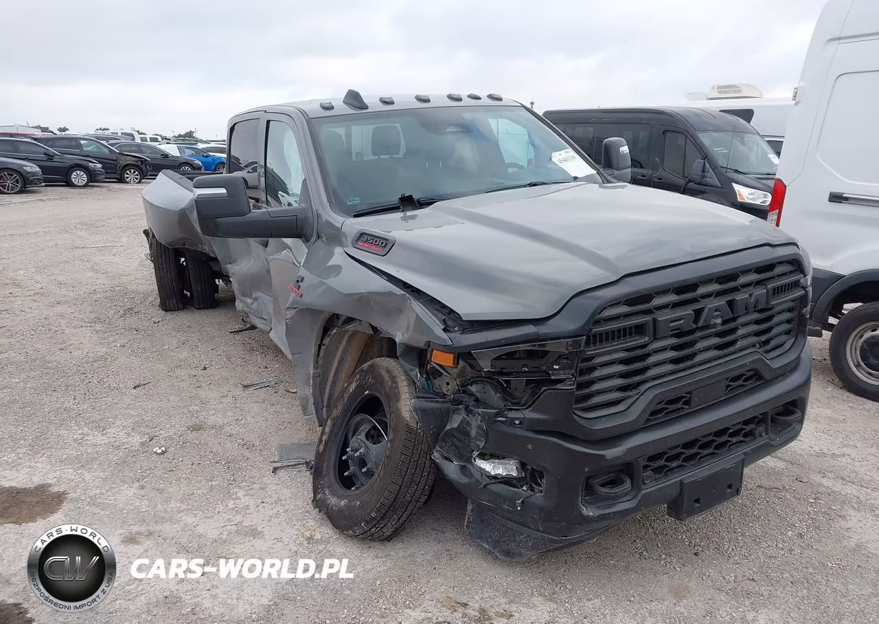 2026 Ram 3500 Tradesman 4X4 8' Box – zdjęcie 1 z 16