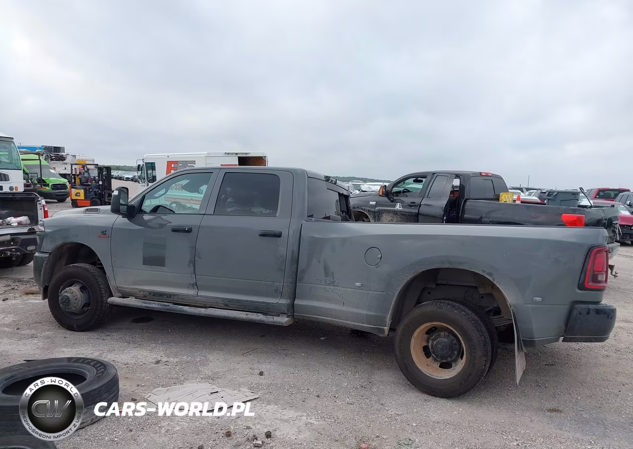 2026 Ram 3500 Tradesman 4X4 8' Box VIN:3C63RRGL1TG328784 - 15