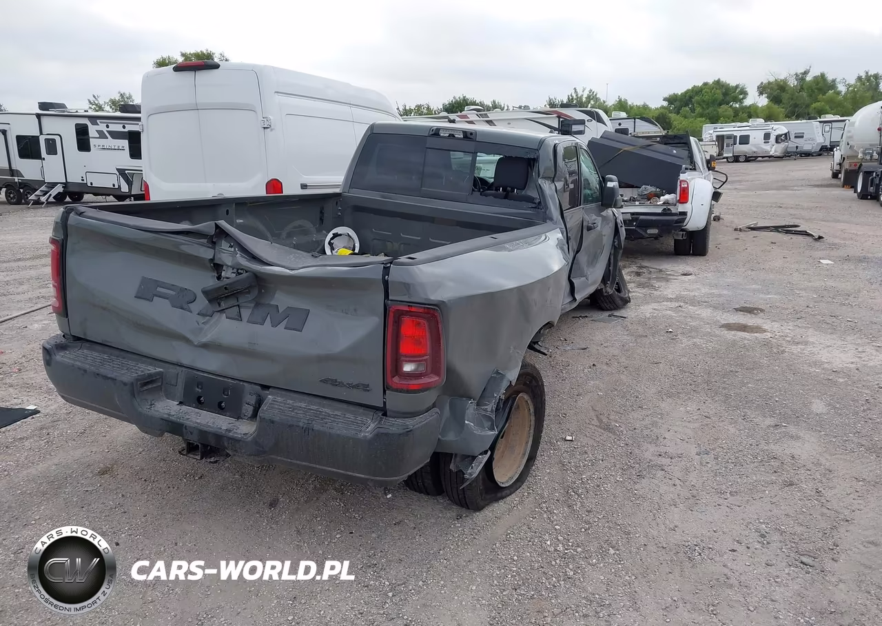 2026 Ram 3500 Tradesman 4X4 8' Box VIN:3C63RRGL1TG328784 - 4