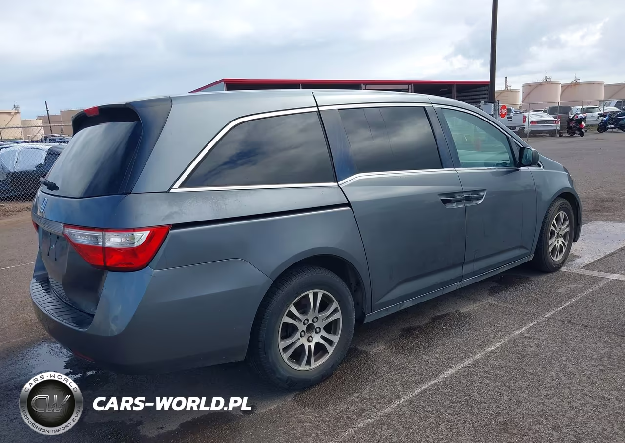 2013 Honda Odyssey Lx VIN:5FNRL5H27DB052931 - 4