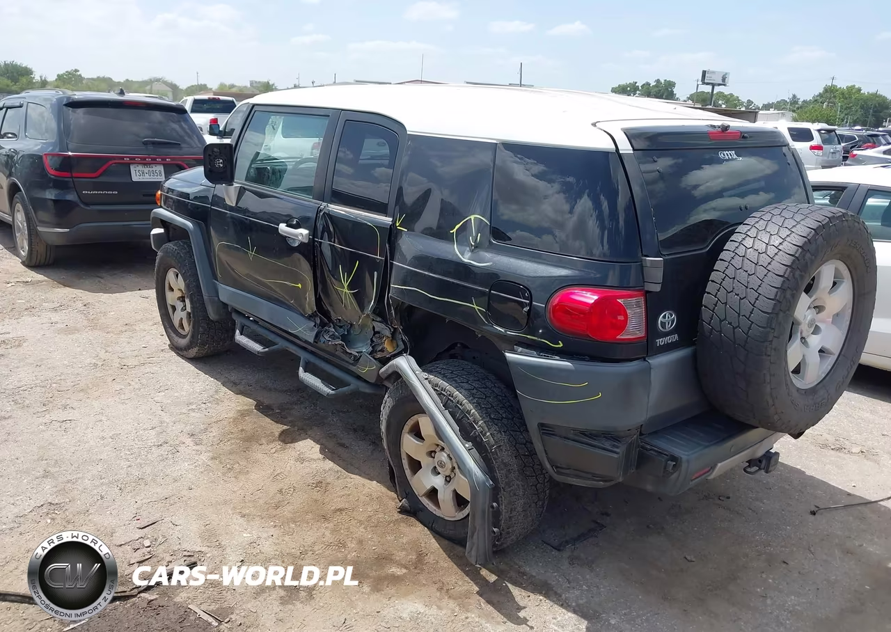 2007 Toyota Fj Cruiser VIN:JTEBU11F470014575 - 3