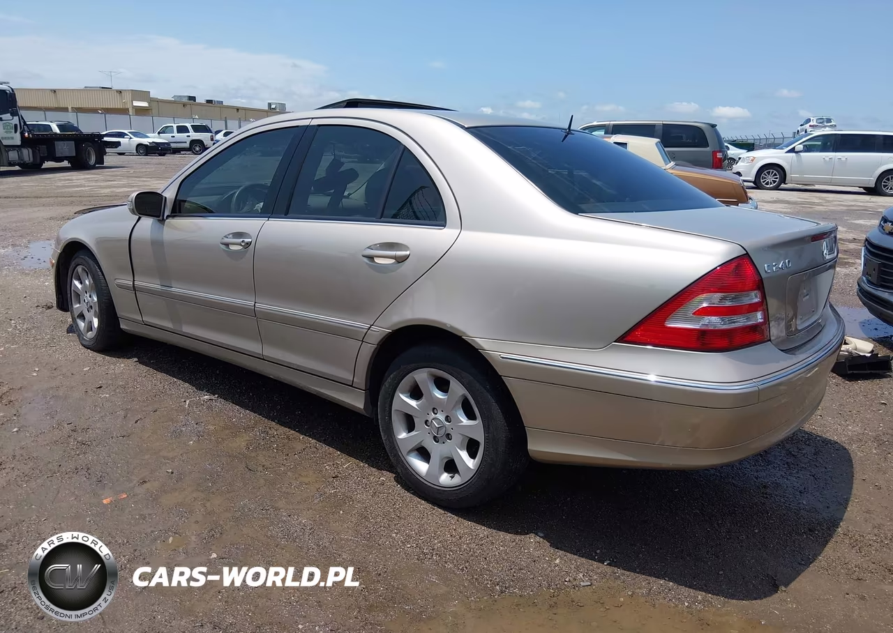 2005 Mercedes-Benz C 240 Luxury VIN:WDBRF61J75F679154 - 3