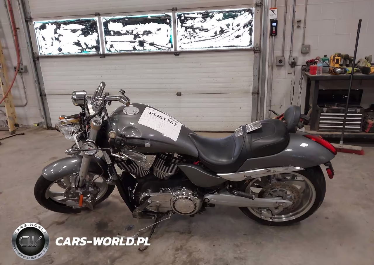 2008 Victory Motorcycles Hammer VIN:5VPHB26D183000586 - 13