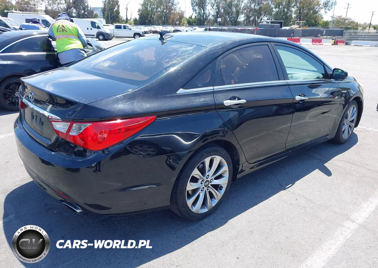 2011 Hyundai Sonata Se VIN:5NPEC4AC7BH063342 - 4