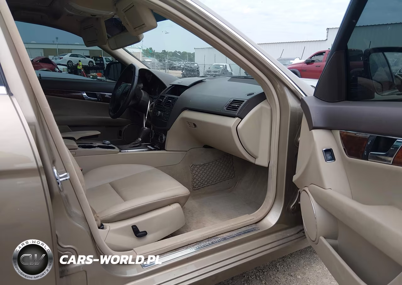 2009 Mercedes-Benz C 300 Luxury-Sport VIN:WDDGF54XX9R084666 - 5
