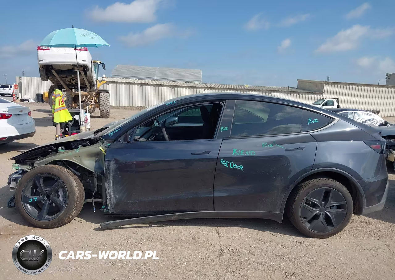 2026 Tesla Model Y Premium Rear-Wheel Drive-Rear-Wheel Drive VIN:7SAYGDED8TA684660 - 13