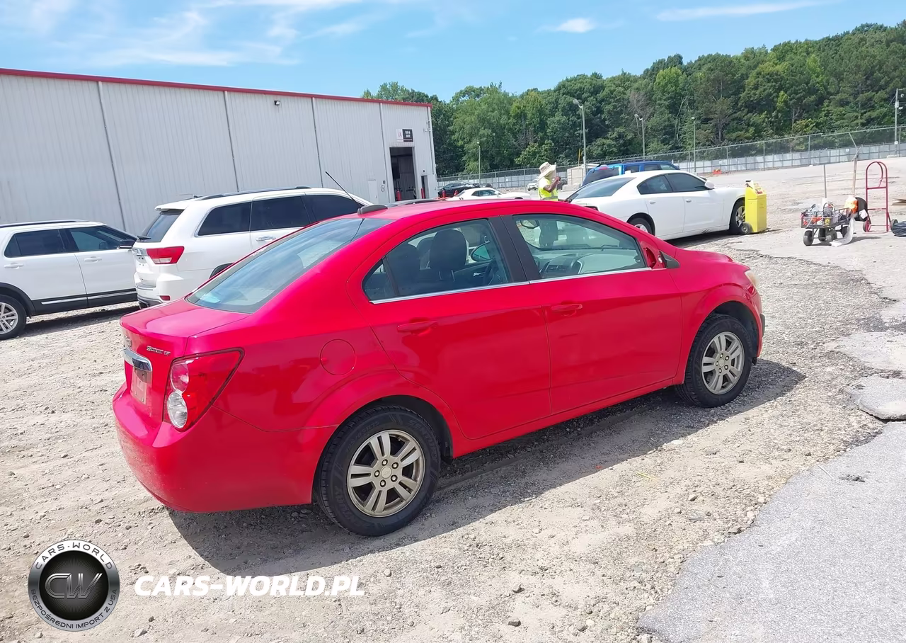 2015 Chevrolet Sonic Lt Auto VIN:1G1JC5SHXF4155497 - 4