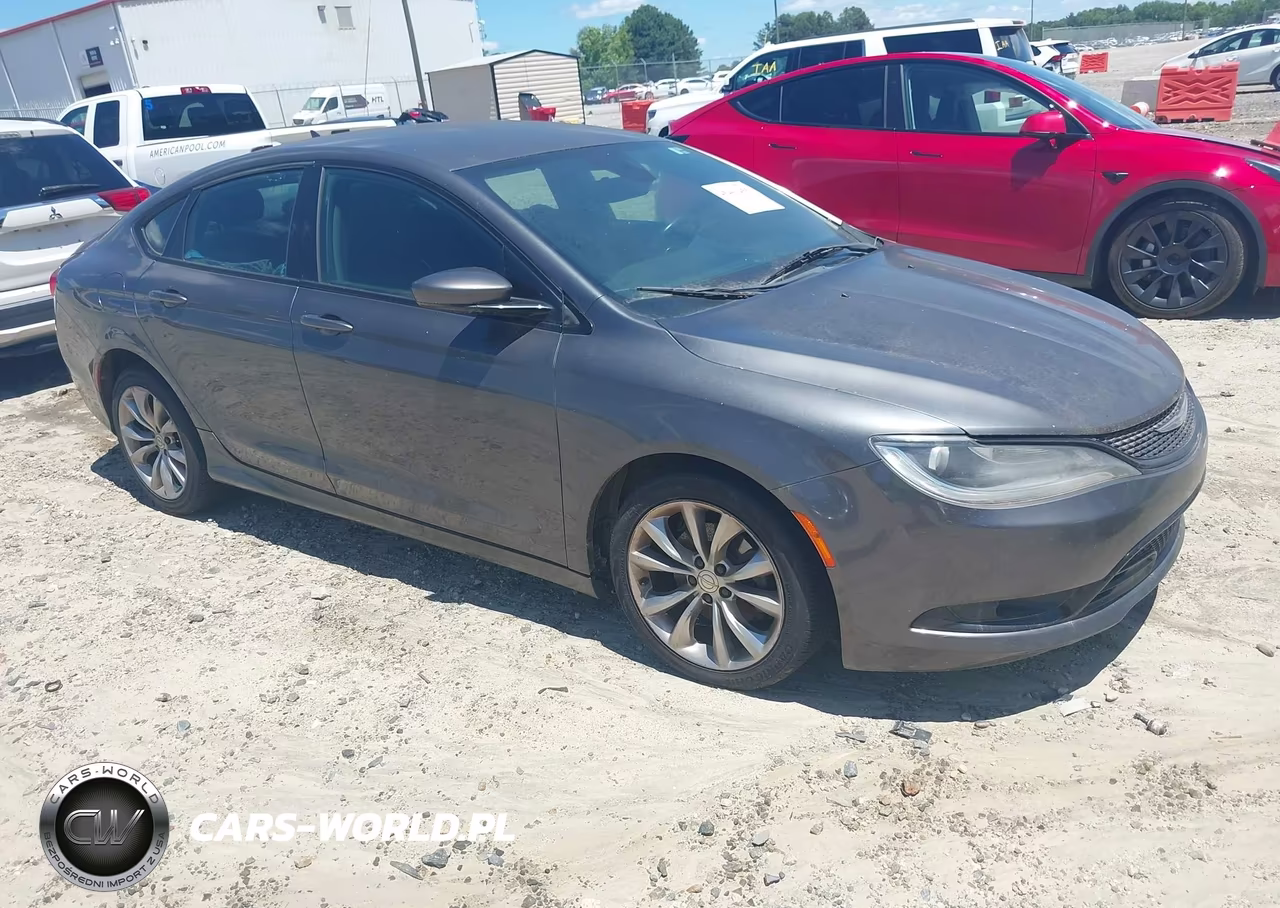 2015 Chrysler 200 S – zdjęcie 1 z 12