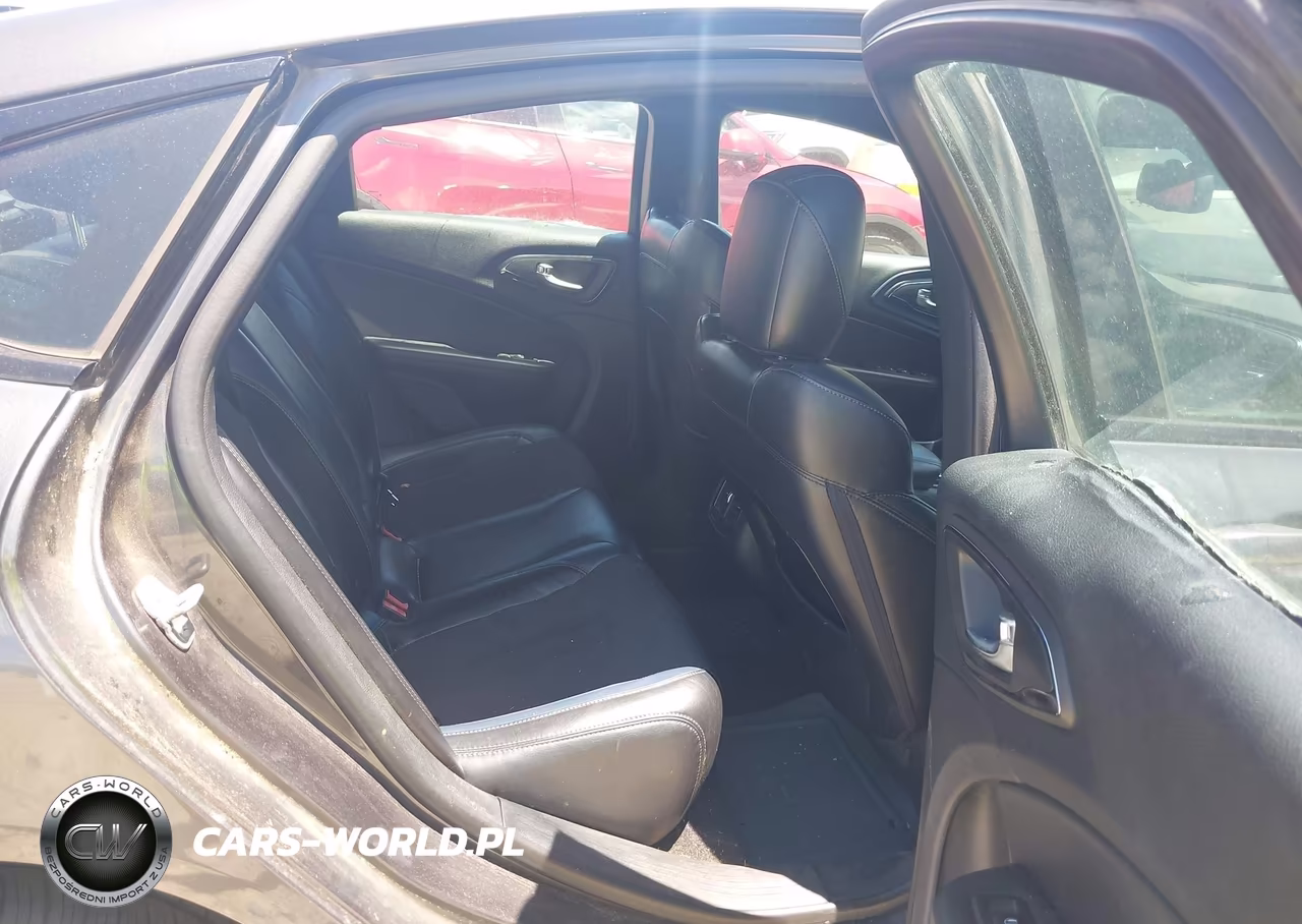 2015 Chrysler 200 S VIN:1C3CCCBB9FN529547 - 8