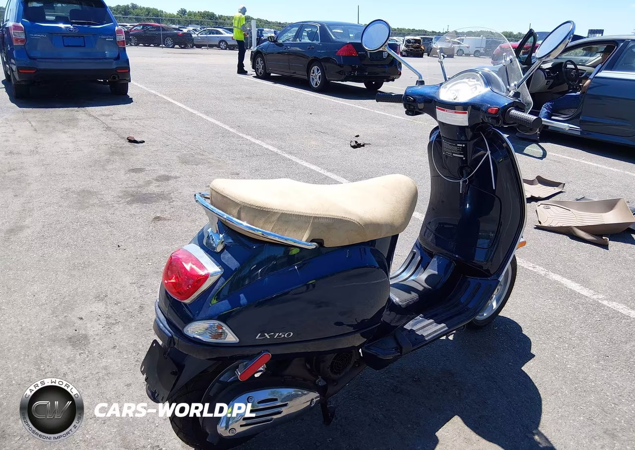 2009 Vespa Lx 150 VIN:ZAPM448F695016496 - 4