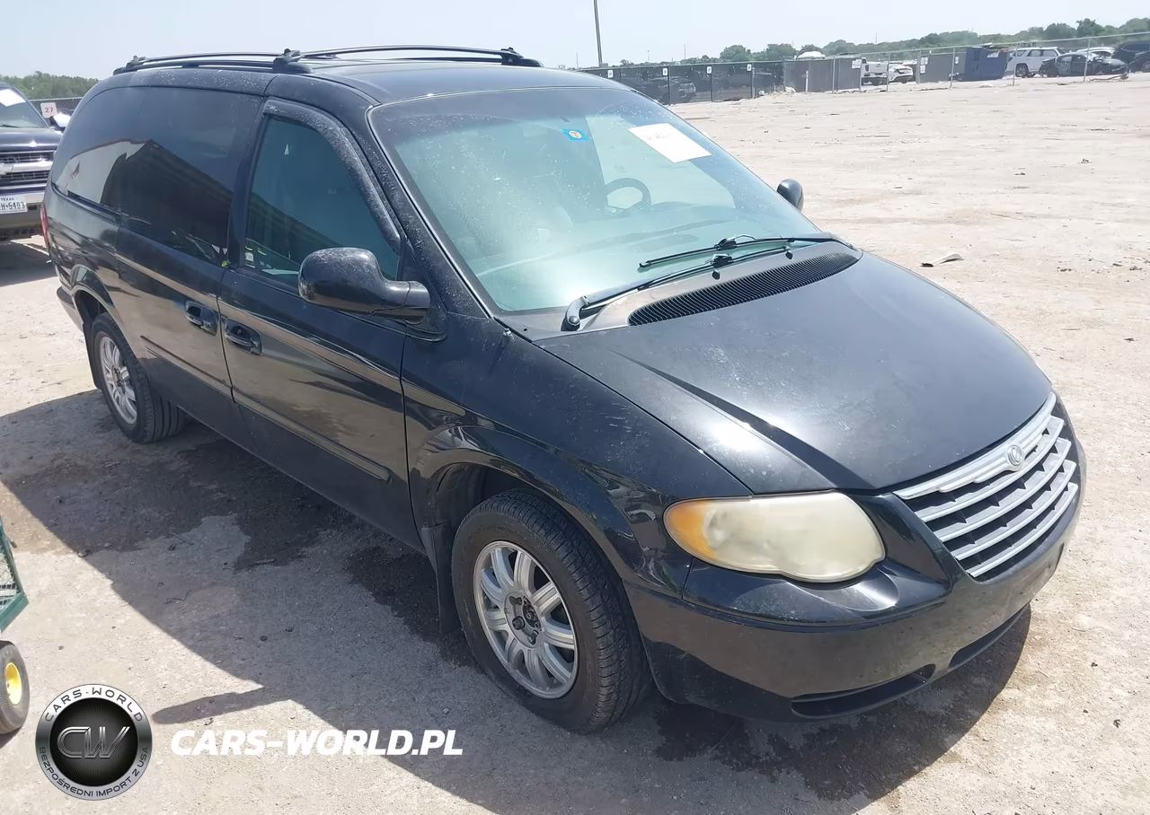 2005 Chrysler Town & Country Lx