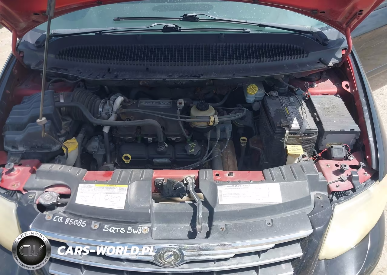 2005 Chrysler Town & Country Lx VIN:2C4GP44R85R179752 - 10