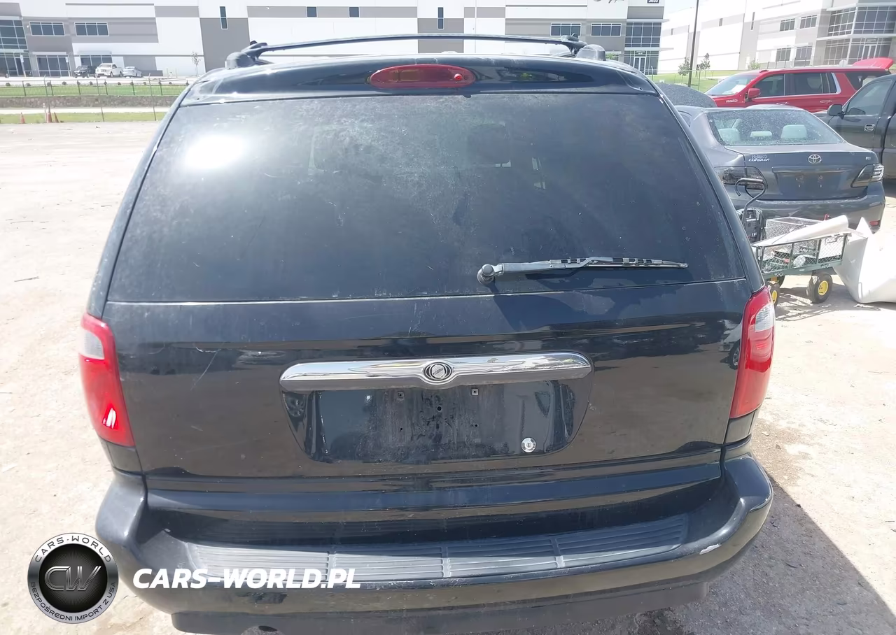 2005 Chrysler Town & Country Lx VIN:2C4GP44R85R179752 - 16