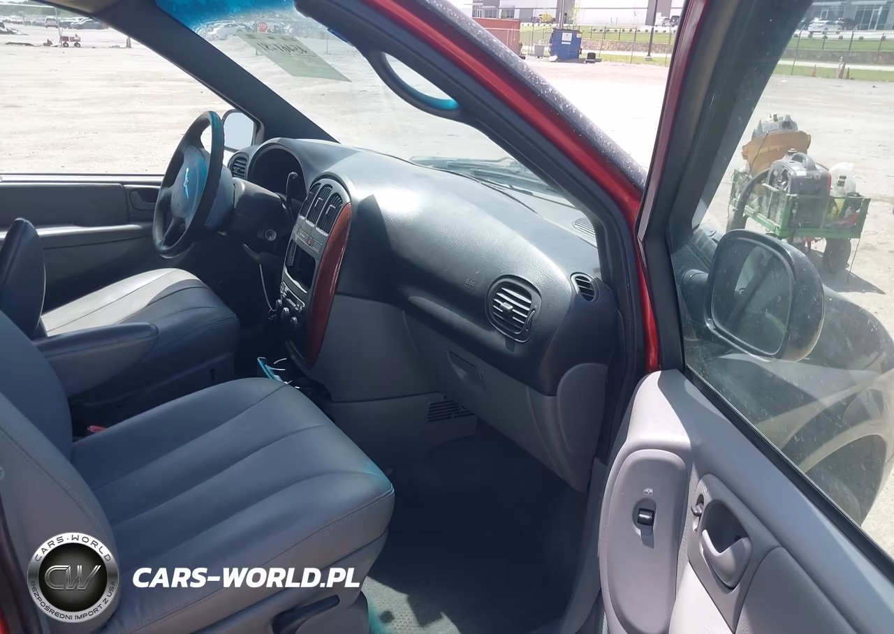 2005 Chrysler Town & Country Lx VIN:2C4GP44R85R179752 - 5