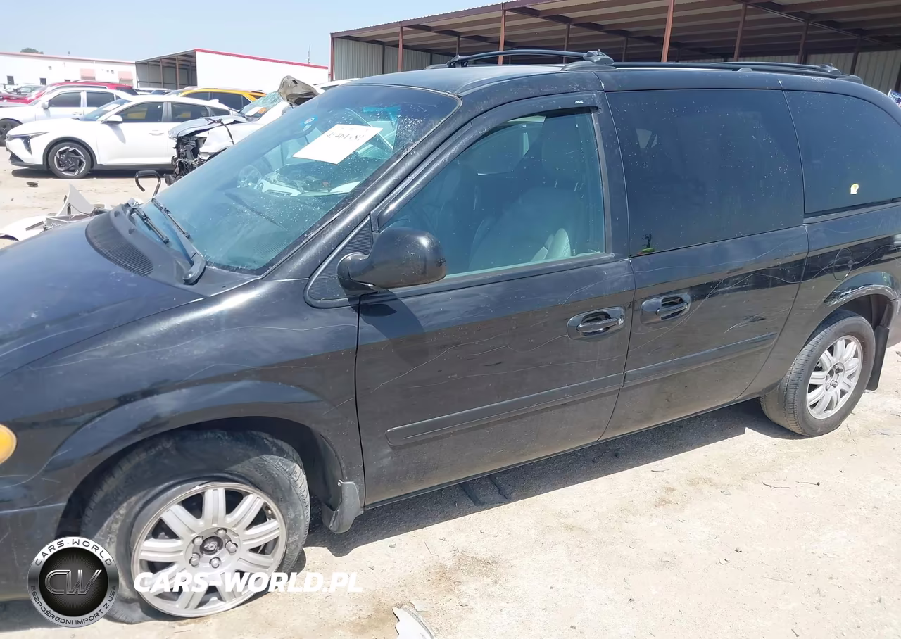 2005 Chrysler Town & Country Lx VIN:2C4GP44R85R179752 - 6