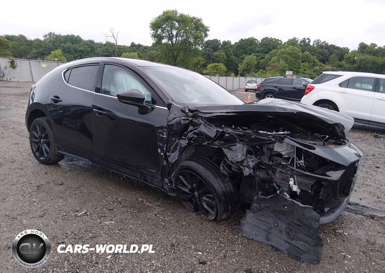 2022 Mazda Mazda3 Premium – zdjęcie 1 z 17