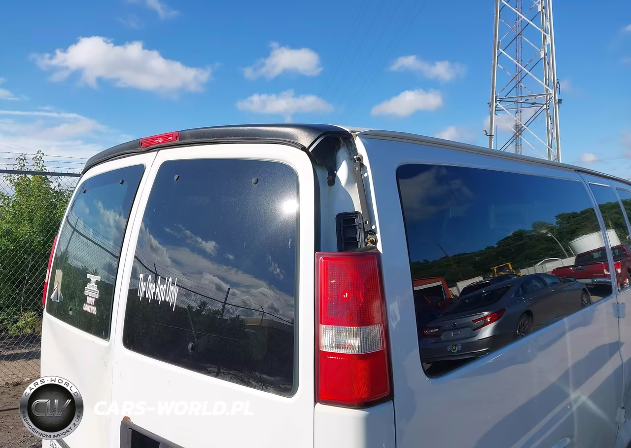 2017 Chevrolet Express 3500 Lt VIN:1GAZGPFGXH1340805 - 18