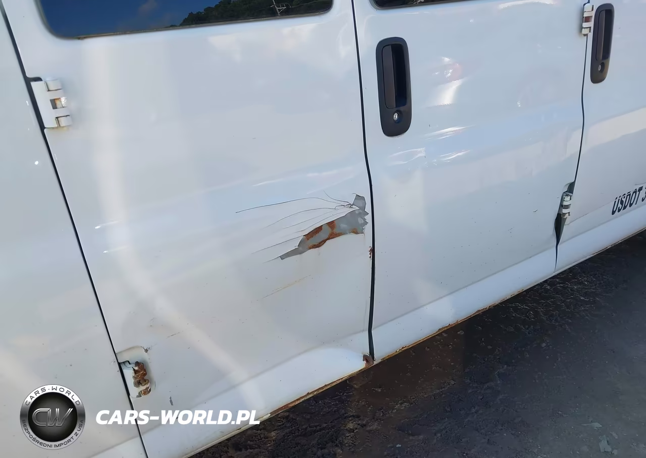 2017 Chevrolet Express 3500 Lt VIN:1GAZGPFGXH1340805 - 6