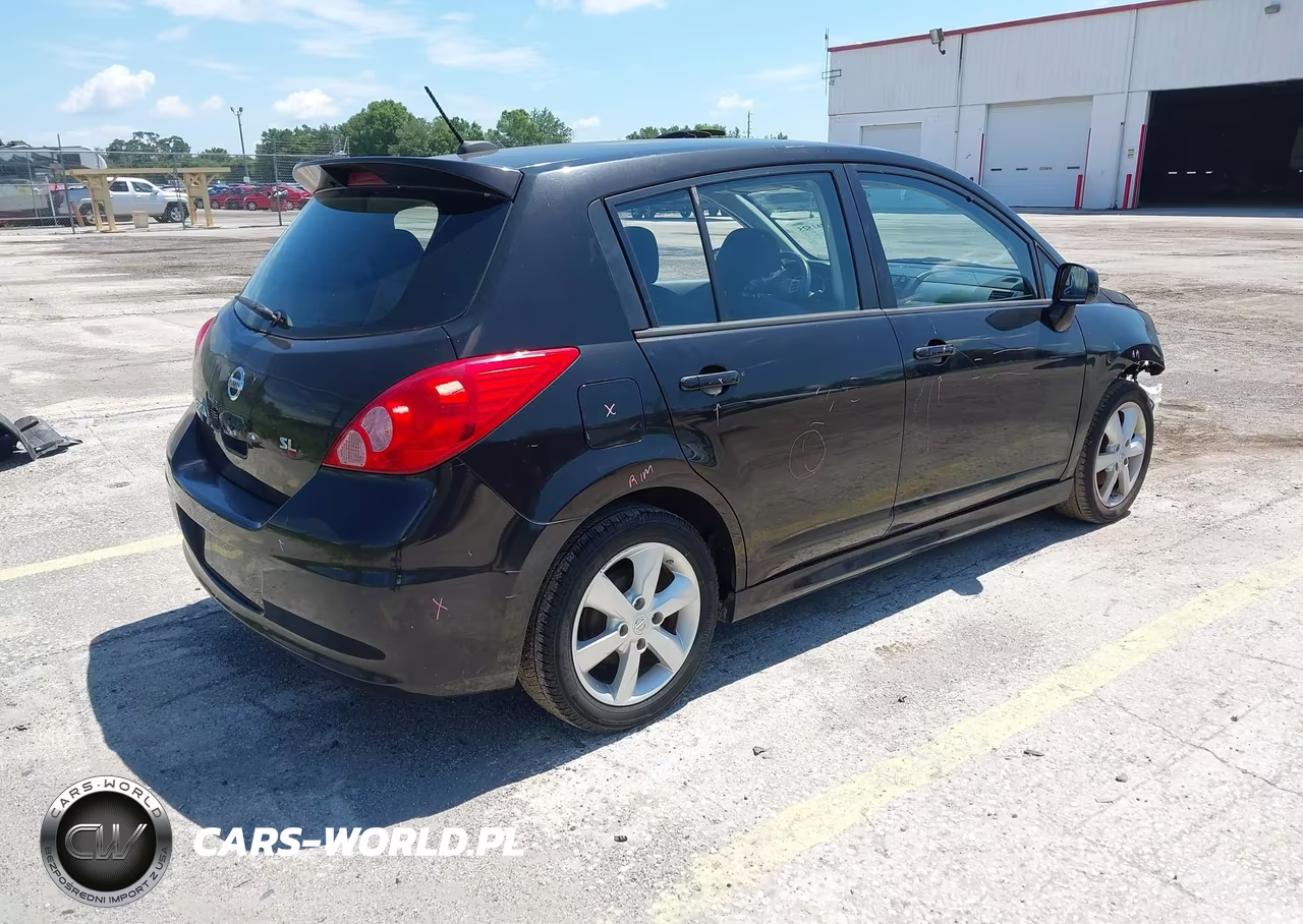 2011 Nissan Versa 1.8Sl VIN:3N1BC1CP1BL424892 - 4