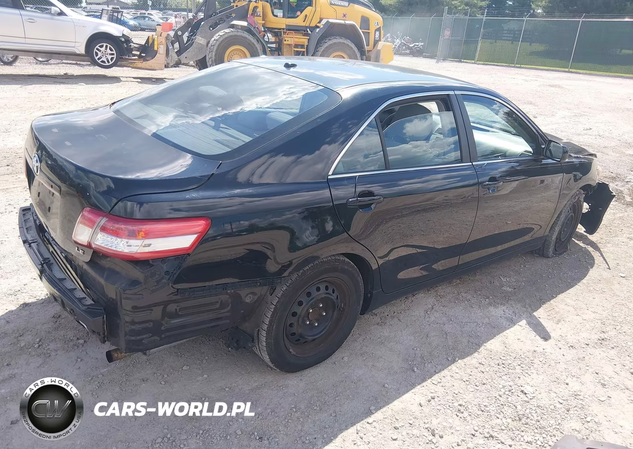 2011 Toyota Camry Le VIN:4T1BF3EK5BU174902 - 4