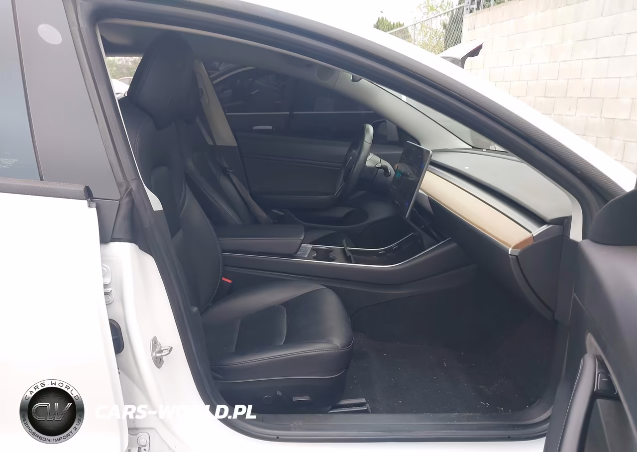 2018 Tesla Model 3 Long Range-Mid Range VIN:5YJ3E1EA4JF062560 - 5