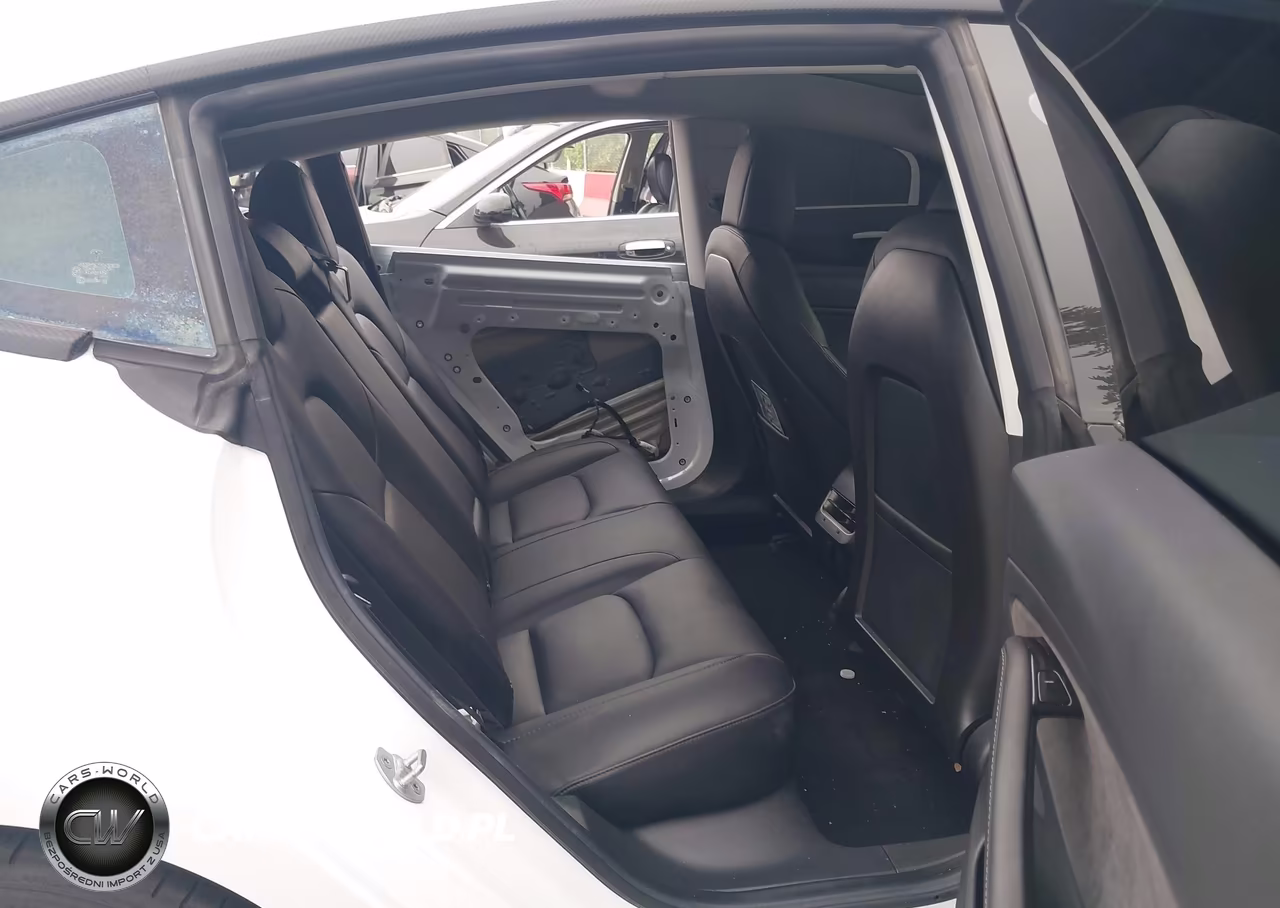 2018 Tesla Model 3 Long Range-Mid Range VIN:5YJ3E1EA4JF062560 - 8
