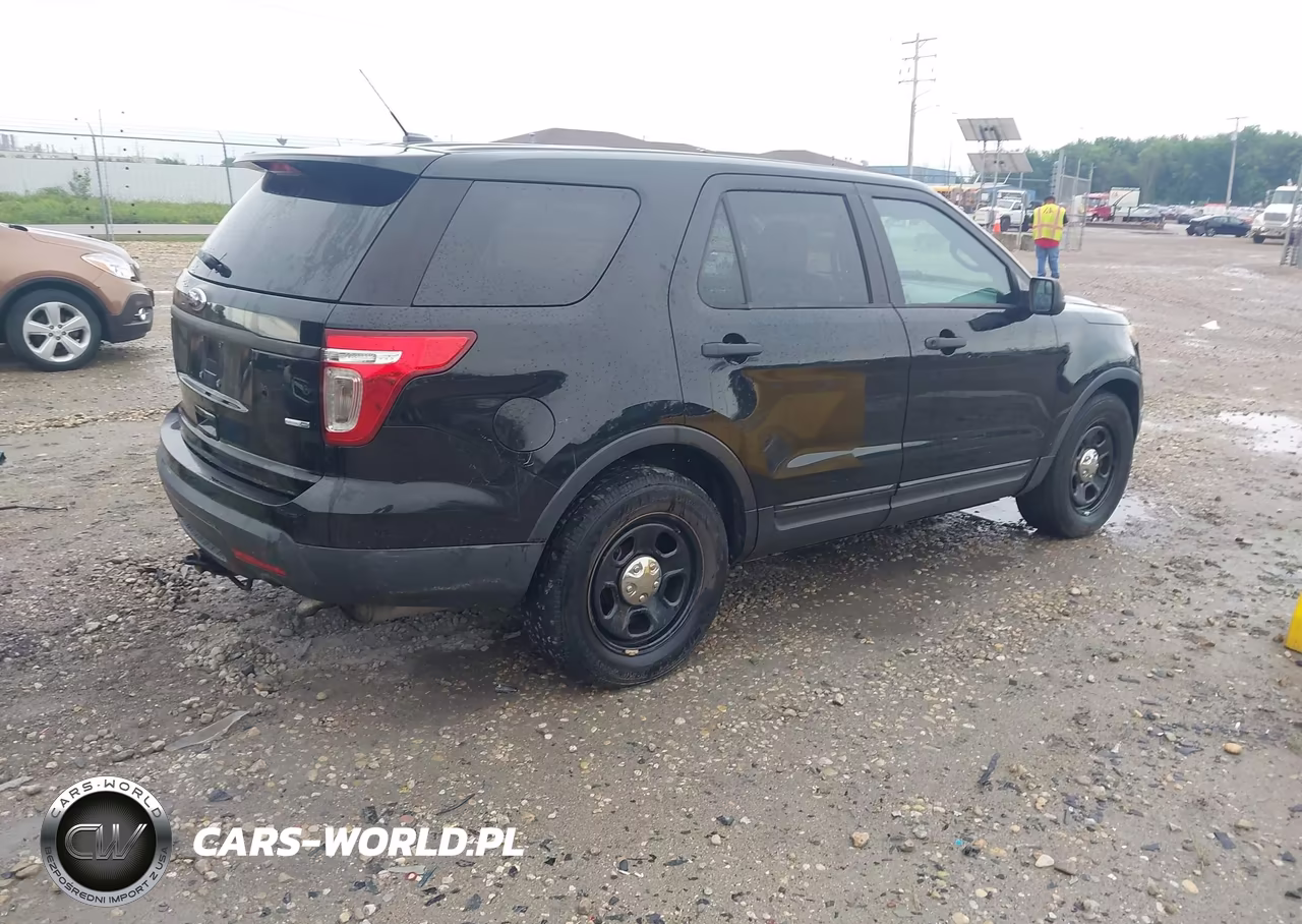 2014 Ford Utility Police Interceptor VIN:1FM5K8ARXEGC02169 - 4