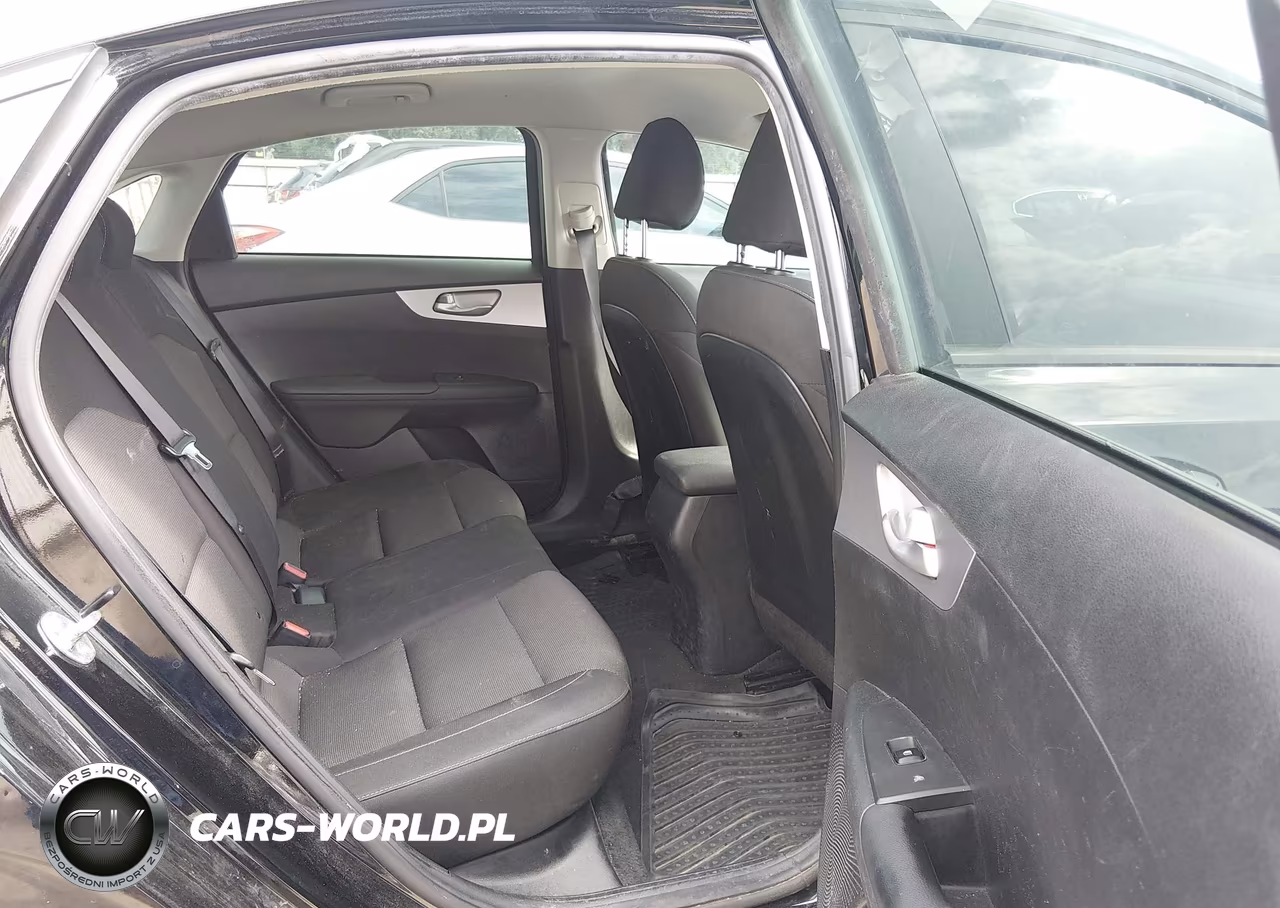 2024 Kia Forte Lxs VIN:3KPF24ADXRE817364 - 8