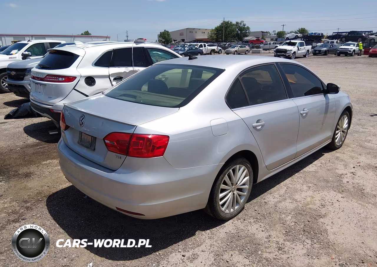 2013 Volkswagen Jetta 2.0L Tdi VIN:3VWLL7AJ2DM419598 - 4