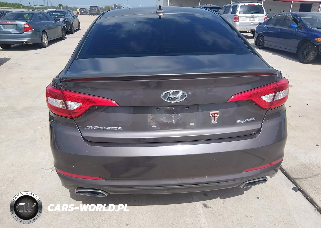 2015 Hyundai Sonata Sport VIN:5NPE34AF3FH081711 - 16