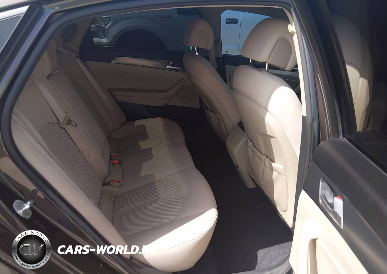 2015 Hyundai Sonata Sport VIN:5NPE34AF3FH081711 - 8