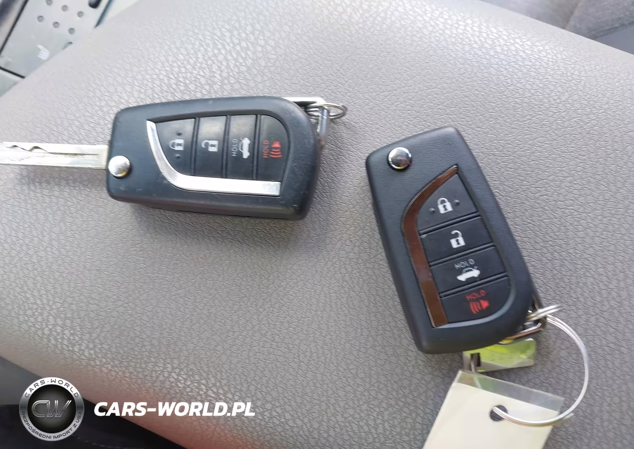 2020 Toyota Camry Le Awd VIN:4T1C11BK9LU016740 - 11
