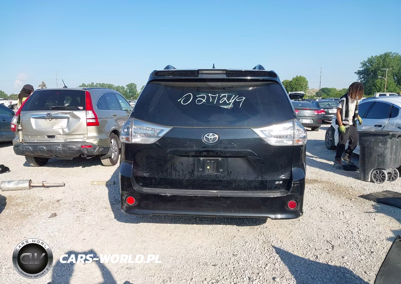 2020 Toyota Sienna Se VIN:5TDXZ3DC1LS027249 - 17